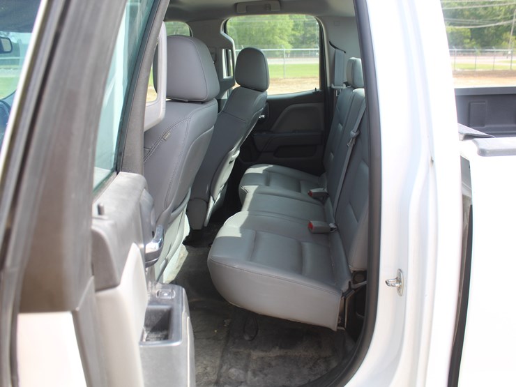 2015-chevrolet-1500-image-17