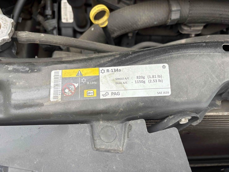 2015-dodge-caravan-image-8