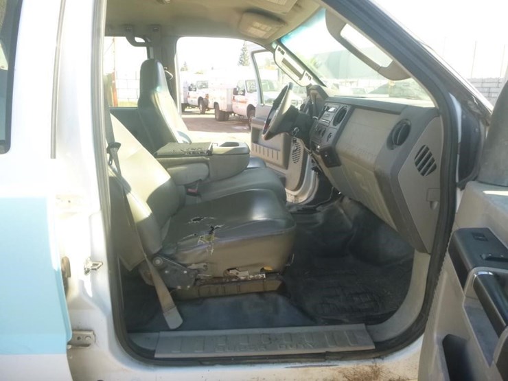 2008-ford-f350-image-12