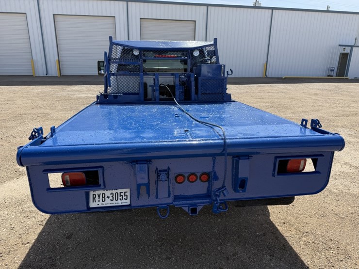 2022-chevrolet-silverado-3500hd-image-6