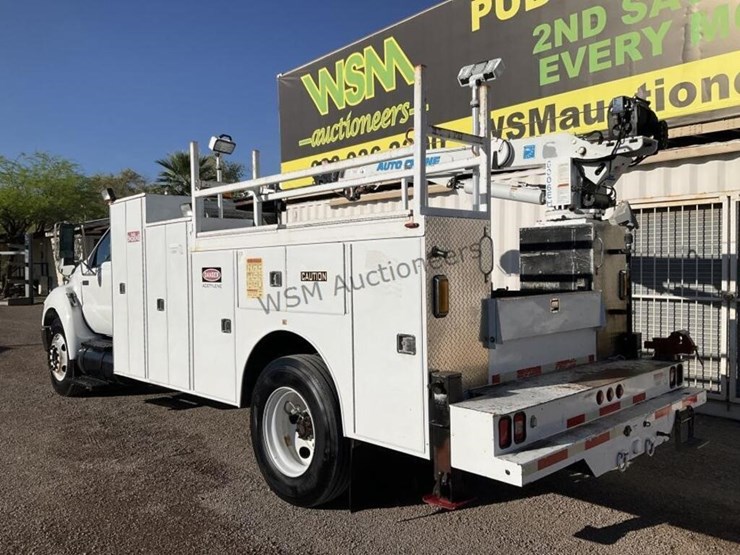 2008-ford-f650-image-8