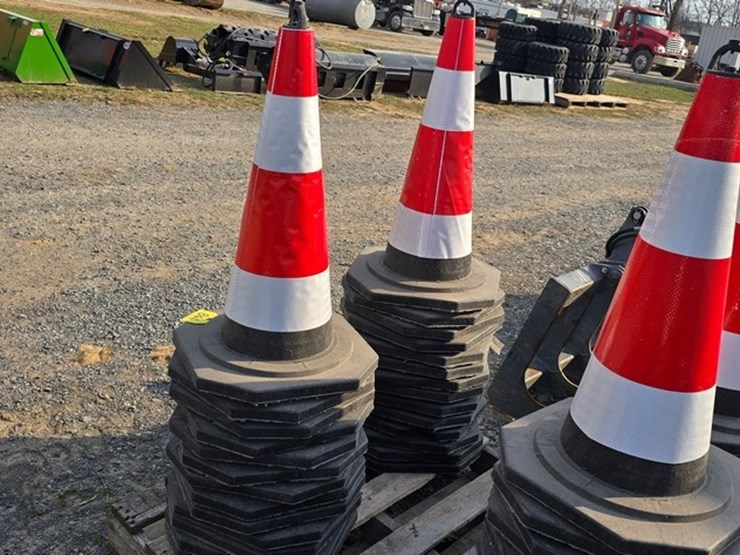 new-27-traffic-cones-image-4