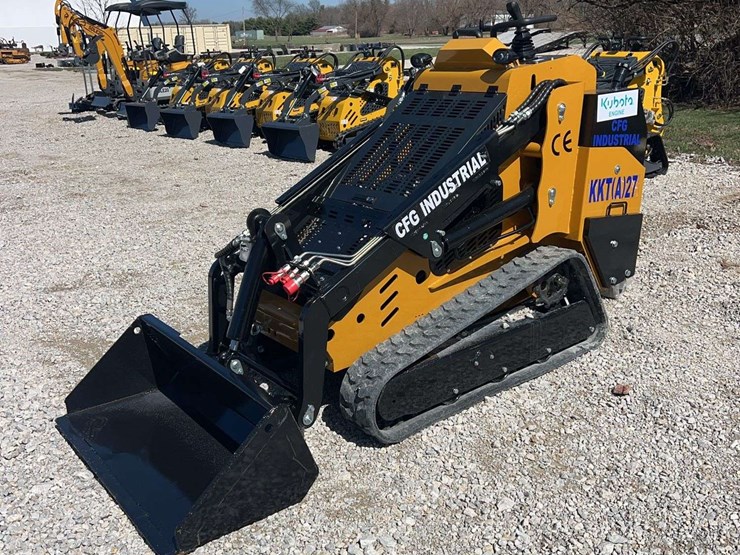 2026-cfg-industrial-kkt(a)27-mini-skid-steer-image-1