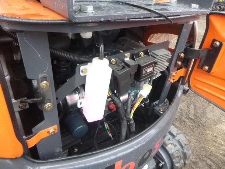 aboss-gh25-hydraulic-excavator-image-24