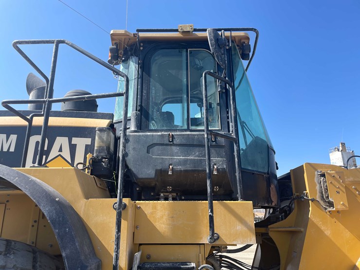 caterpillar-982m-image-21