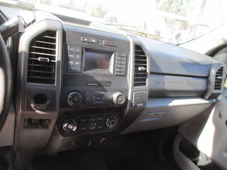 2019-ford-f350-image-9