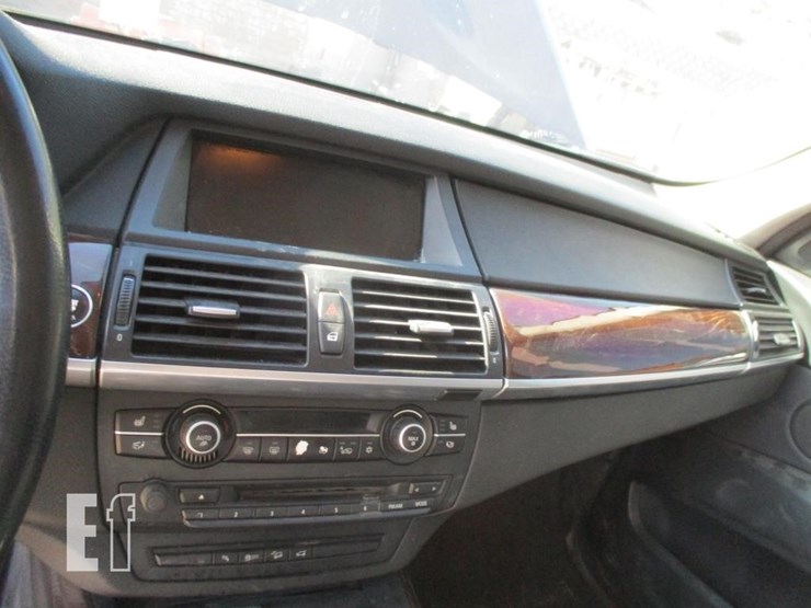 2011-bmw-x5-image-14