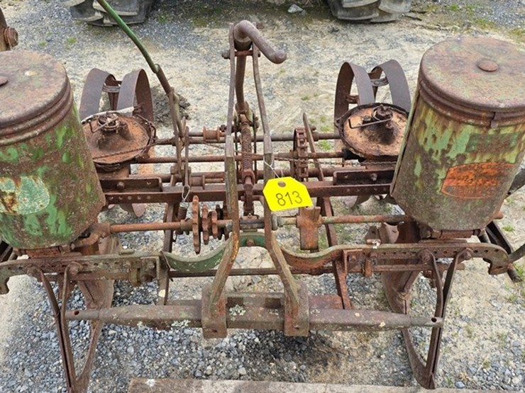 john-deere-3pt.-2-row-cornplanter-image-6