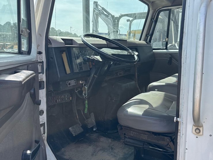 1999-international-4700-image-17