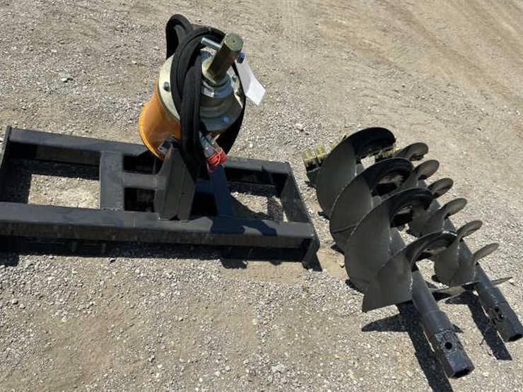 #11-•-skid-steer-auger-driver-&-(12"&18")-bits-image-2