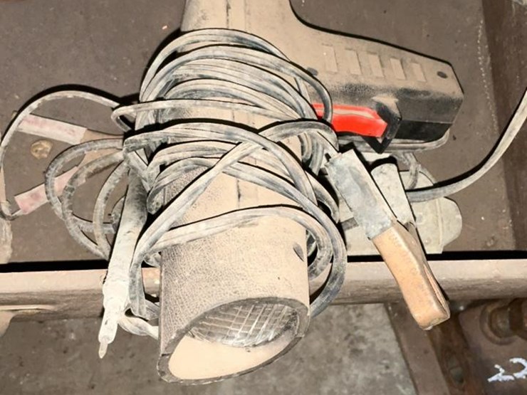 #228-•-tool-chest-and-contents-image-64