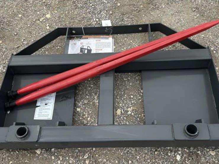 #27-•-skid-steer-bale-spears---land-honor-image-1
