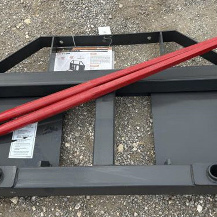 #27 • Skid Steer Bale Spears - Land Honor