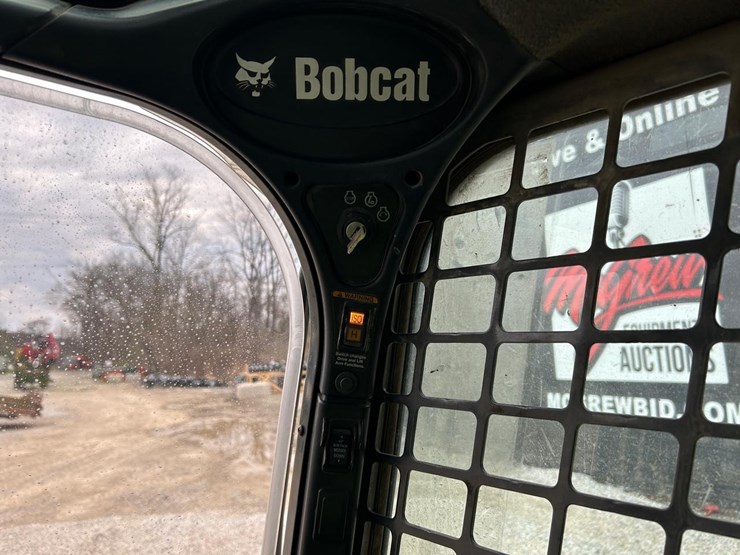 2020-bobcat-t770-image-23