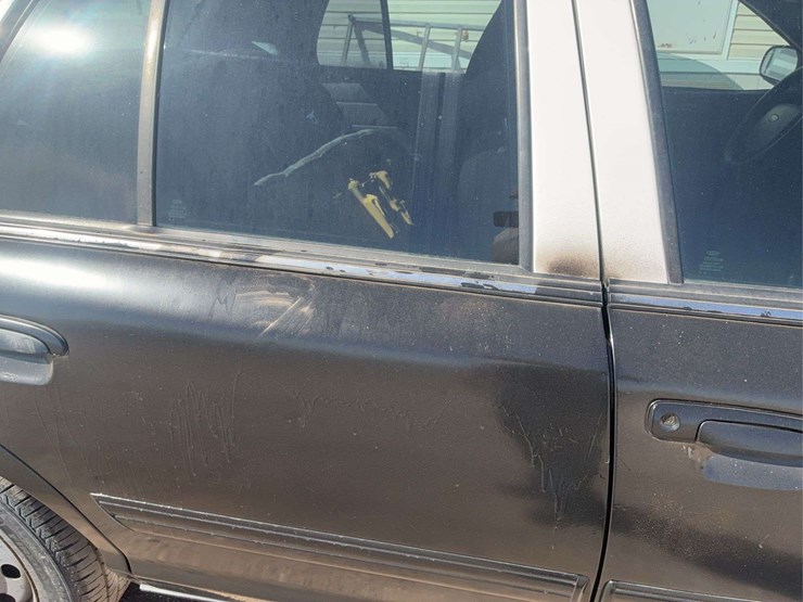 2011-ford-crown-victoria-lx-police-/-sedan-4d-image-8