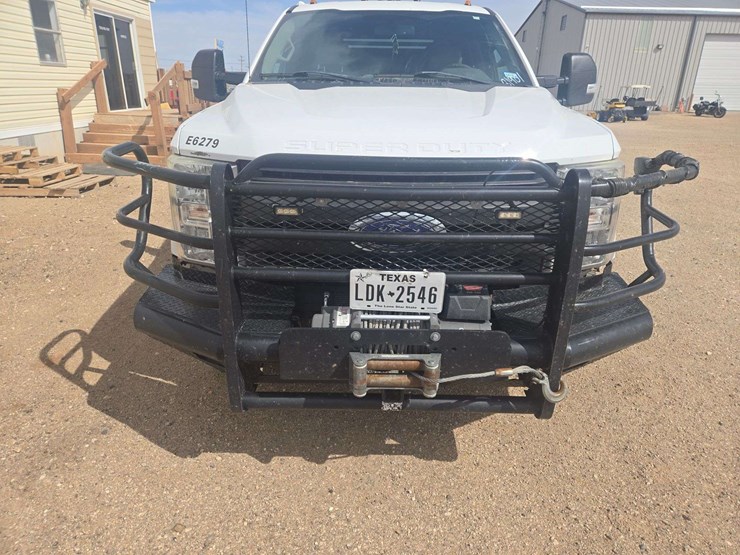 2018-ford-f350-image-2