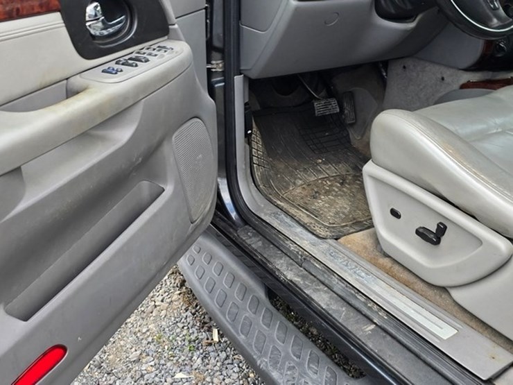 2006-gmc-envoy-image-9