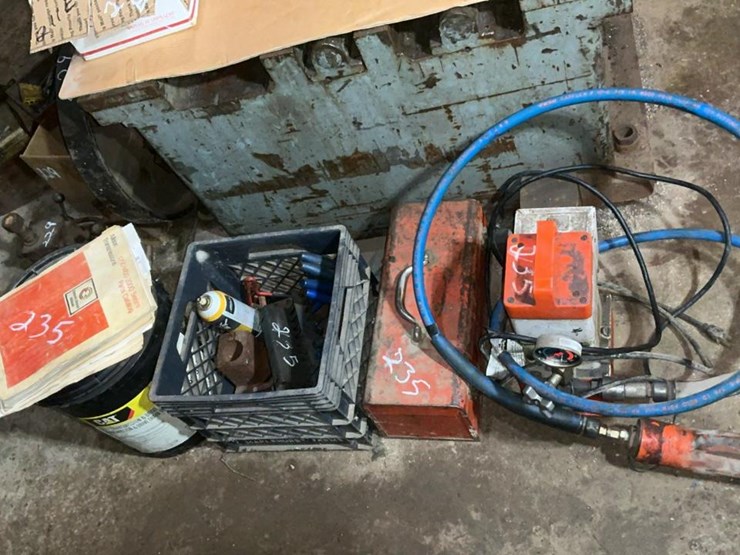 #235-•-hydraulic-pump,-tools,-and-parts-image-1