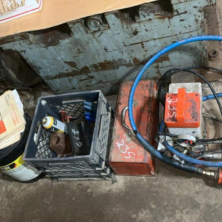 #235 • Hydraulic Pump, Tools, and Parts