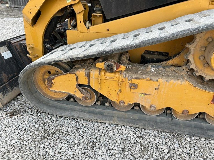 2018-caterpillar-279d-image-17