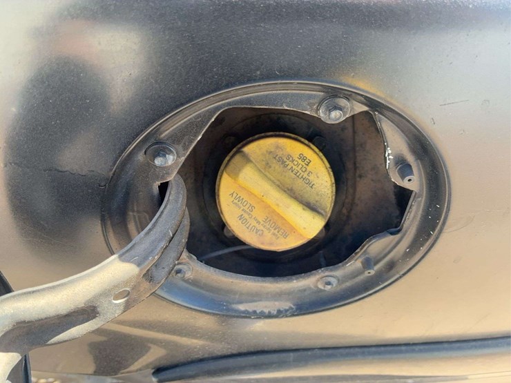 2011-ford-crown-victoria-lx-police-/-sedan-4d-image-16