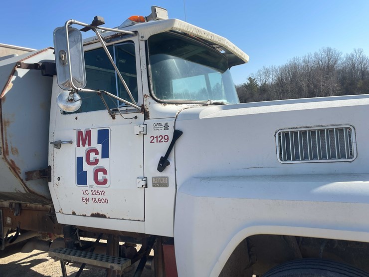 1987-ford-ltl9000-image-29