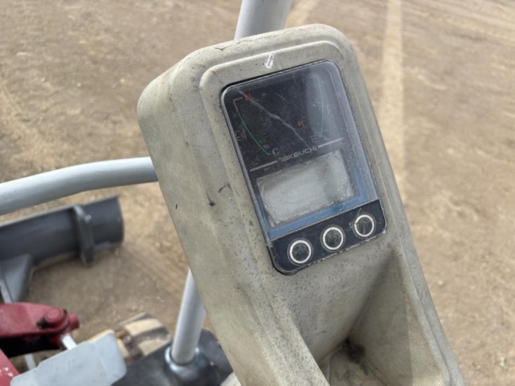 takeuchi-tb216-image-33