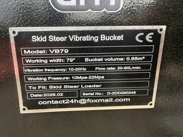 #166-•-skid-steer-79"-vibrating-screening-bucket-image-3