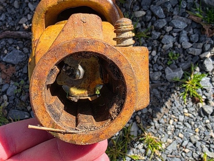 land-pride-5'-3pt.-rotary-mower-image-10