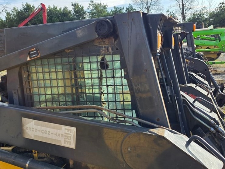 new-holland-ls180-image-10