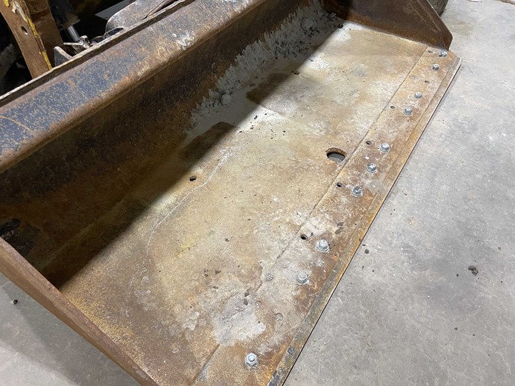 2012-caterpillar-226b3-image-29