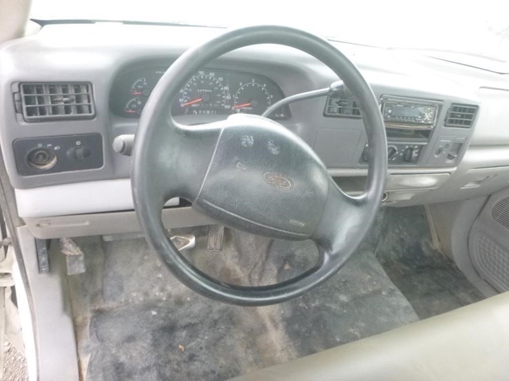 2001-ford-f250-image-10