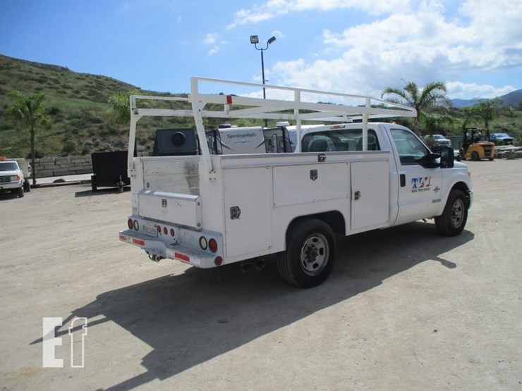 2014-ford-f350-image-3