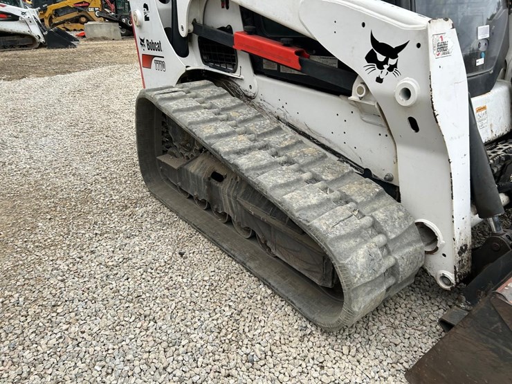 2020-bobcat-t770-image-12