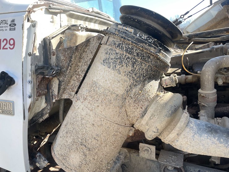 1987-ford-ltl9000-image-96