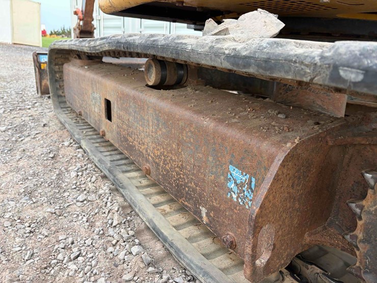 2016-deere-35g-image-6