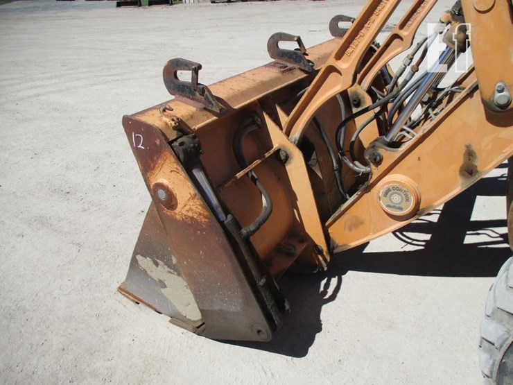 2015-case-580n-image-18