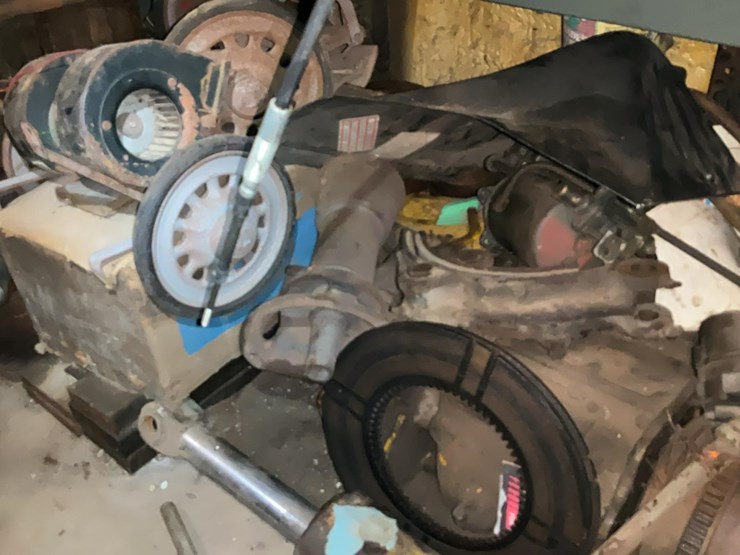 #264-•-cantilever-rack-and-contents-image-15