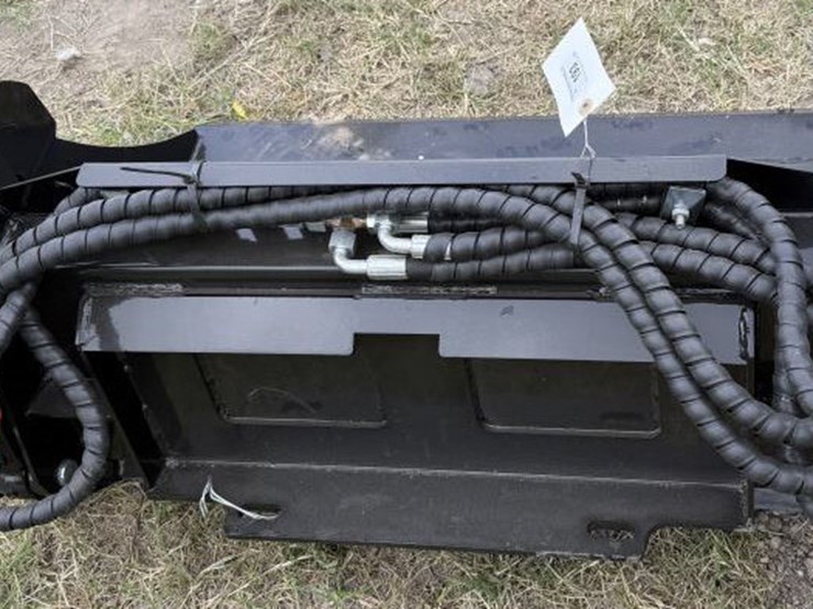 #193-•-mini-skid-steer-39"-4-in-1-bucket-image-3