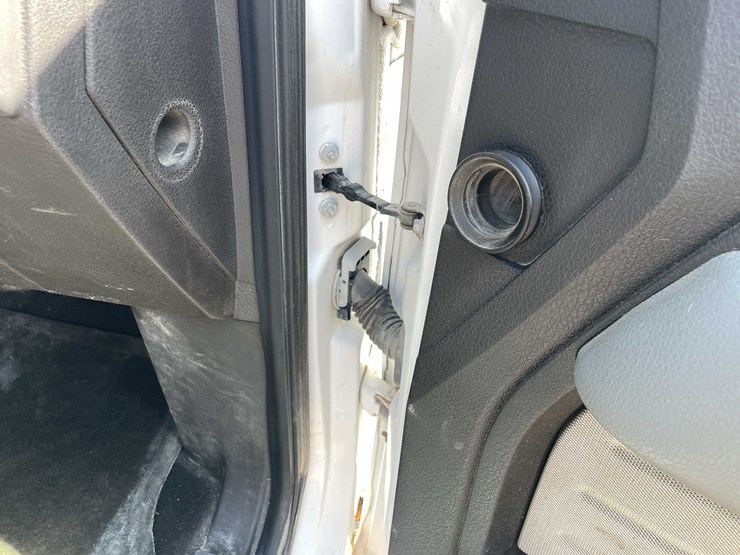 #5671-•-2012-f150-xlt-4x4-crew-cab-(has-wi-title)-image-64