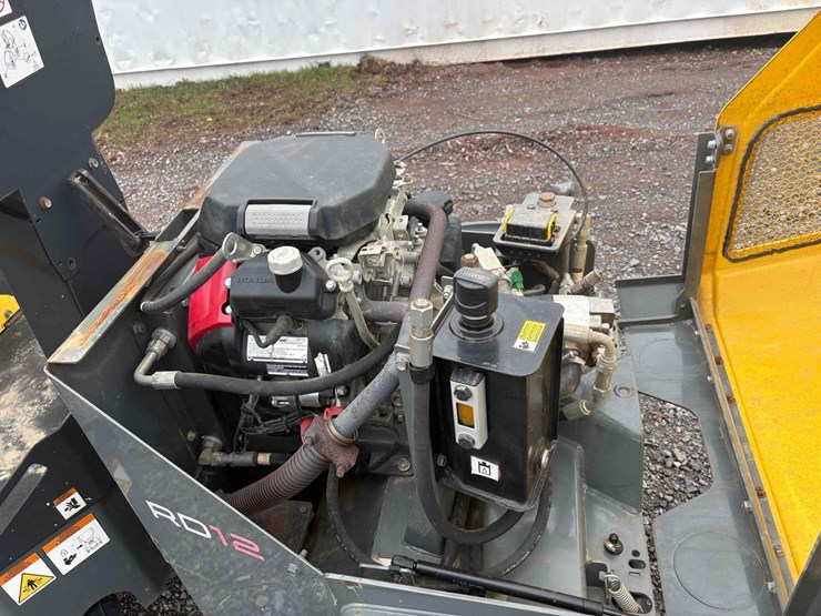 wacker-neuson-rd12-roller-image-6