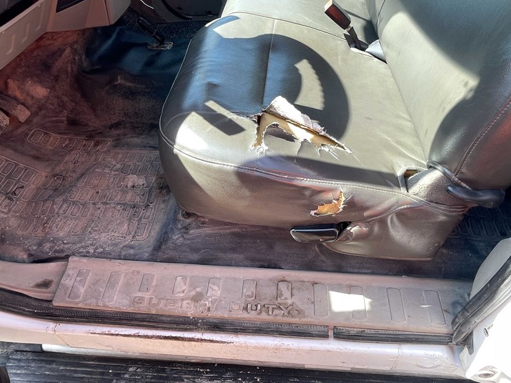 #5672-•-2010-f250-4x4-extended-cab-(has-wi-title)-image-45