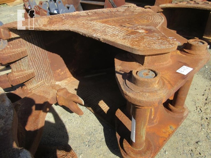 caterpillar-345-image-1