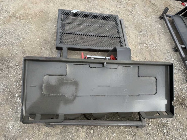 #165-•-skid-steer-winch-image-4