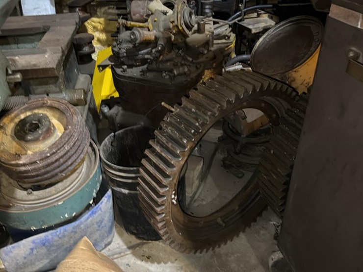 #262-•-engine-parts-image-2