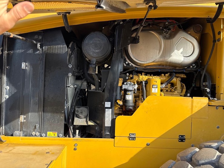 2020-caterpillar-938m-image-21