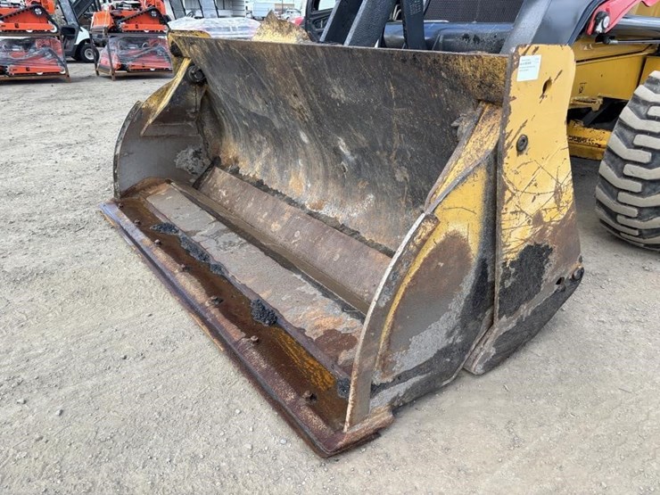 2018-deere-210lep-image-9