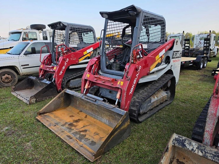 2022-takeuchi-tl8r2-image-1