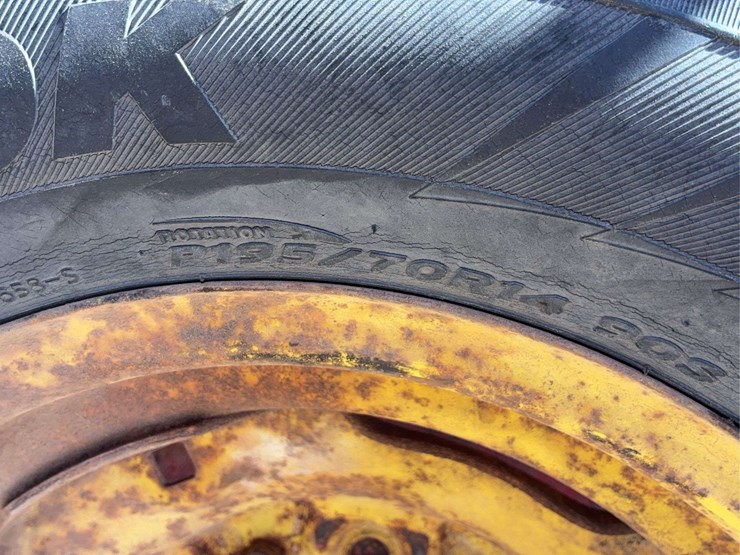 red-portable-pto-driven-feed-grinder-mixer,-steel-construction-image-32