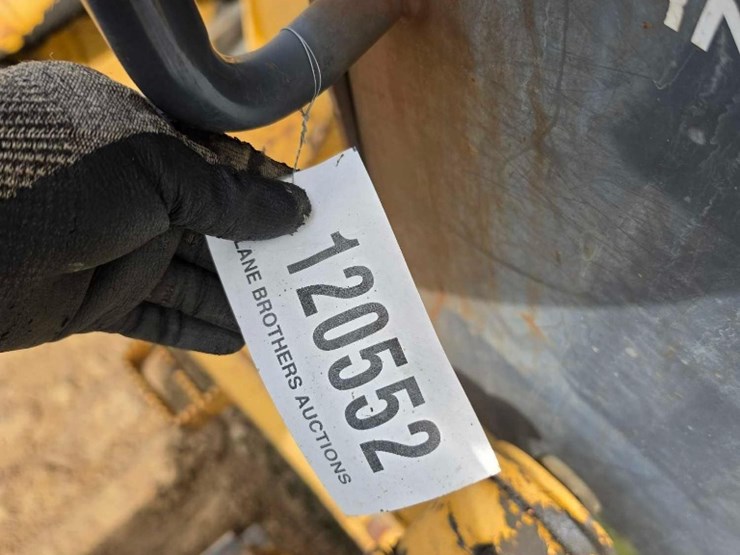 deere-700h-lgp-image-24